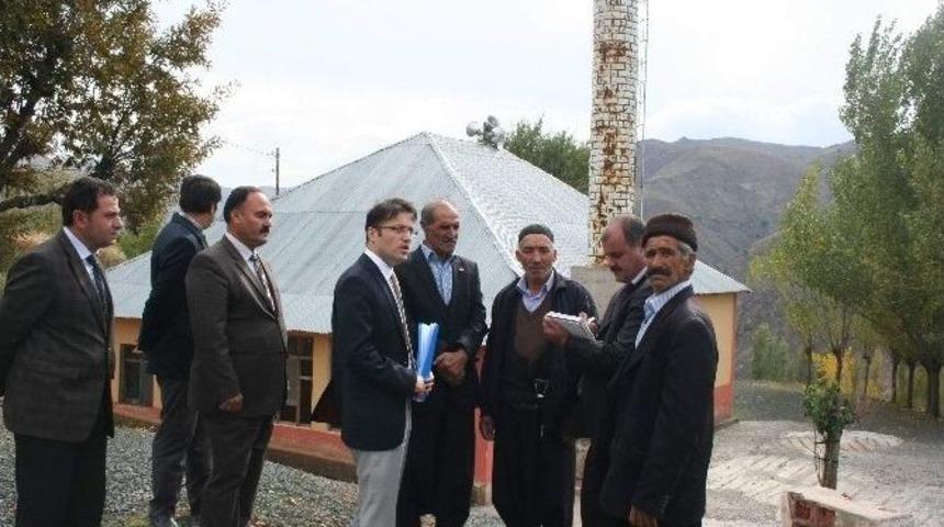 Sincik Kaymakamı Efendioğlu K&ouml;y Gezilerine Devam Ediyor