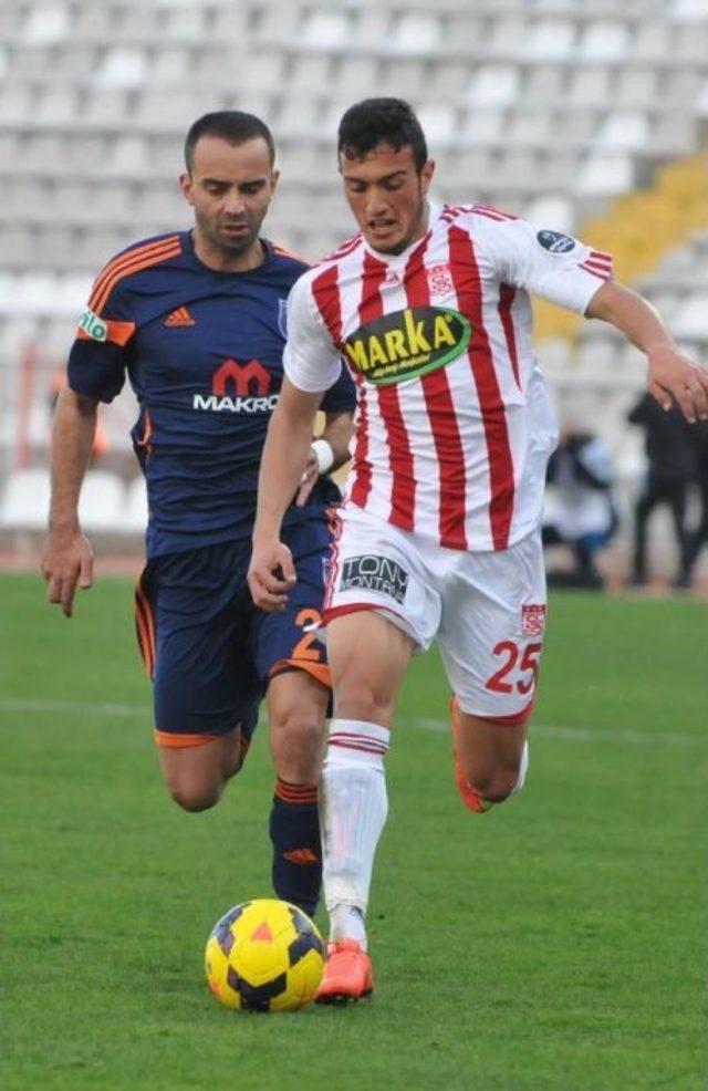 Sivasspor-İstanbul Başakşehir Soyunma Odaları 2