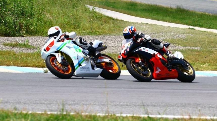 Motorcu &Ccedil;ift Balıkesir&rsquo;i Temsil Edecek