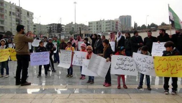 Şanlıurfa’Daki Suriyelilerden Geçici Hükümete Tepki Eylemi