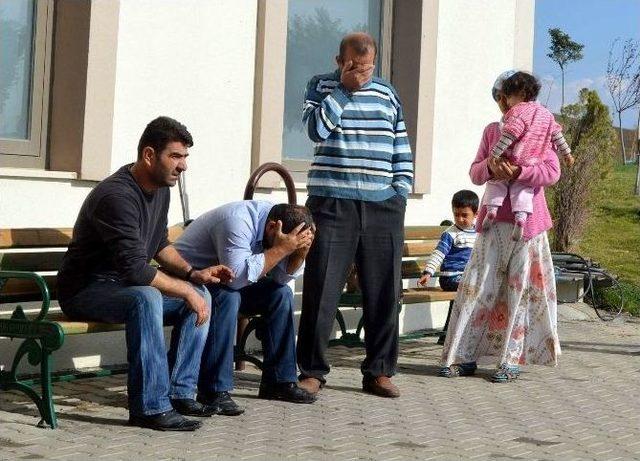 Karısını Ka&ccedil;ıran Şahsa Berberde Kurşun Yağdırdı 1