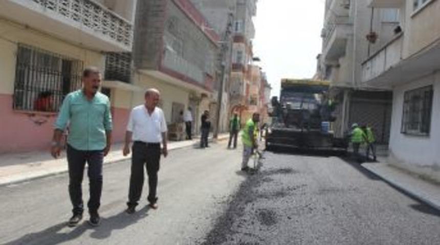 Toroslar&rsquo;da Asfaltlama &Ccedil;alışmaları S&uuml;r&uuml;yor
