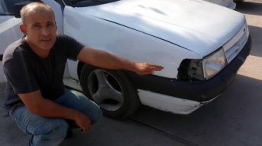 Hastane Bah&ccedil;esinde Otomobilin Lambasını &Ccedil;aldılar
