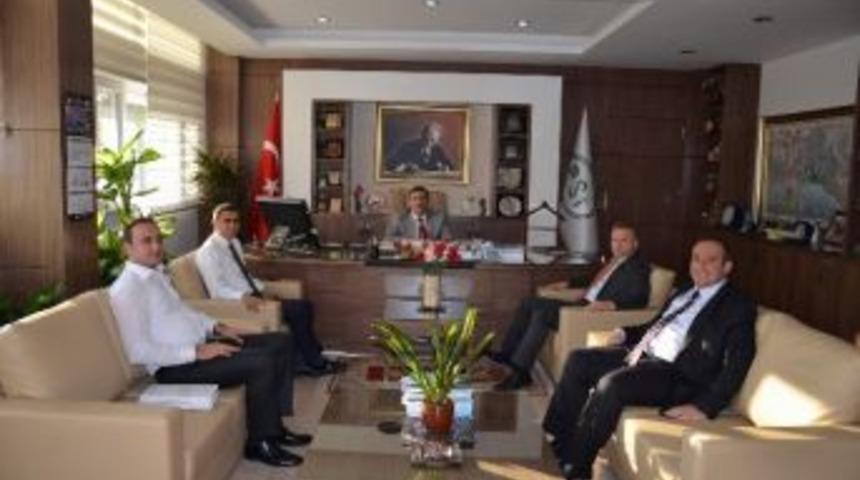 Kaymakamlardan Dsi 13. B&ouml;lge M&uuml;d&uuml;r&uuml; &Ouml;zg&uuml;r&rsquo;e Ziyaret