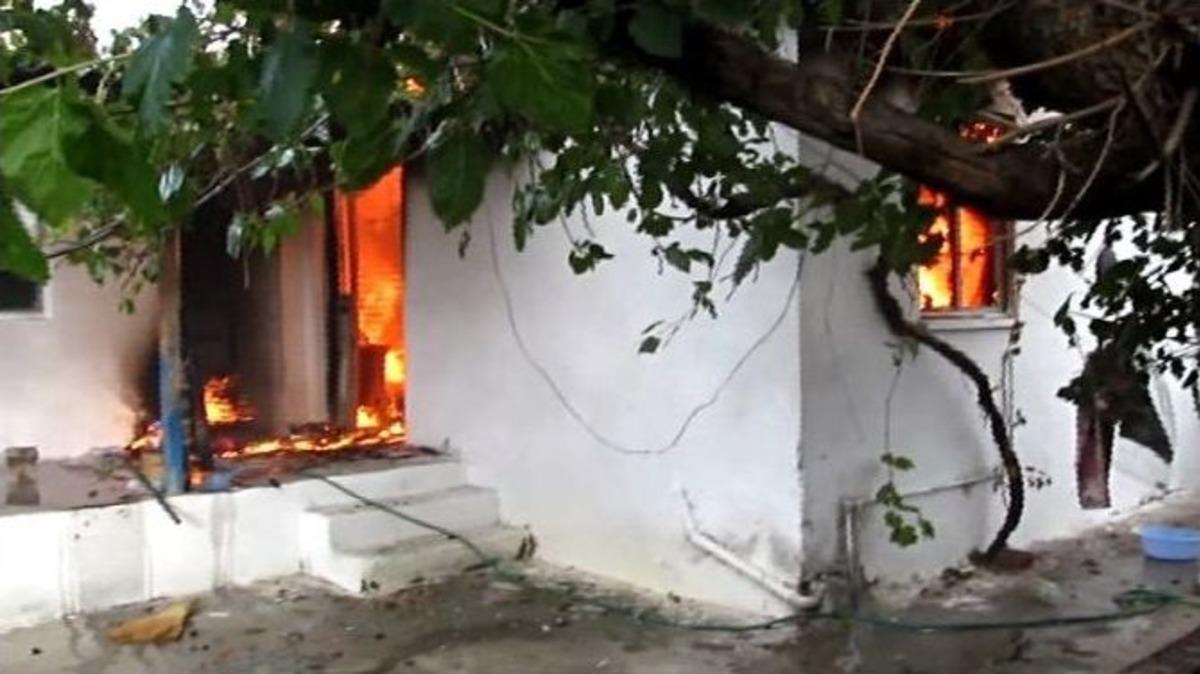 (&ouml;zel Haber) Edremit&rsquo;te Ağlatan Yangın