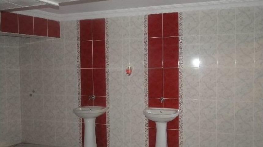 Murat Camii&rsquo;nin Tuvaletleri Yenilendi