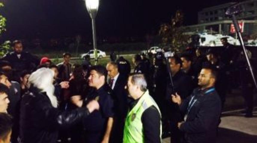 Antalyaspor Taraftarından &ldquo;kaptan Sedef&rdquo; Tepkisi