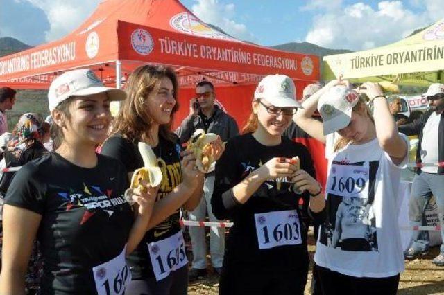 Oryantiringciler, Renkli G&ouml;r&uuml;nt&uuml;ler Yaşattı 1