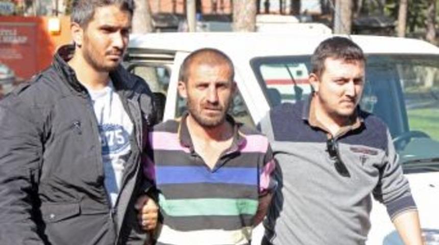 Polisi Bı&ccedil;aklayan Zanlı Yakalandı