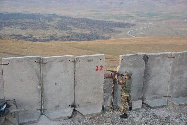 Şehit Olan Eşi İçin Güvenlik Korucusu Oldu