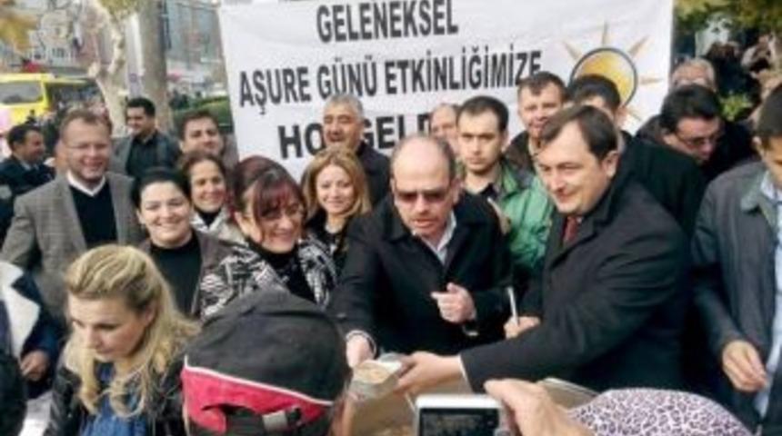 Ak Parti Tekirdağ İl Başkanlığı Aşure Dağıttı