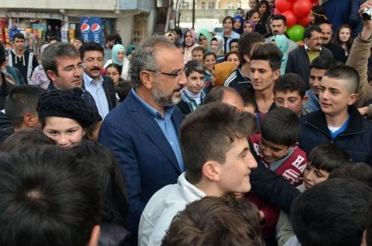 Ağrı Belediye Başkanı Sırrı Sakık: