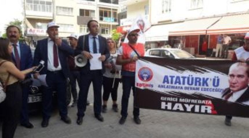 Eğitim-iş&rsquo;den M&uuml;fredat A&ccedil;ıklaması