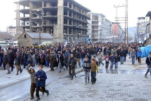 Yüksekova’daki Yürüyüş Olaysız Sona Erdi