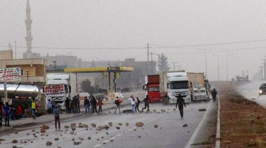 Nusaybin&rsquo;de Kobani Y&uuml;r&uuml;y&uuml;ş&uuml; Sonrasında Olaylar &Ccedil;ıktı