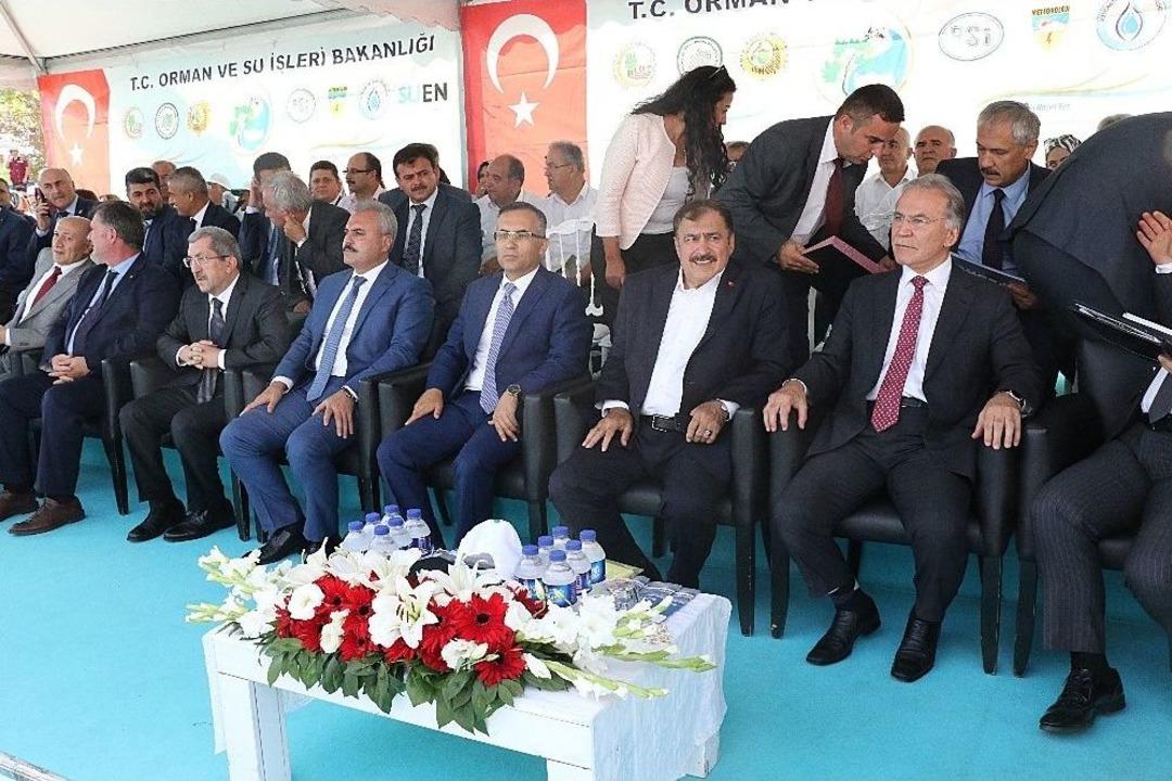 Bakan Eroğlu: &ldquo;&uuml;lkemizin Etrafını &Ccedil;evirmek İsteyen Bir G&uuml;&ccedil; Var&rdquo;