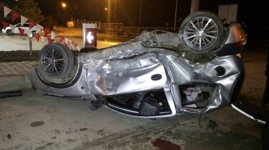 Van&rsquo;da Korkutan Trafik Kazası: İki Yaralı