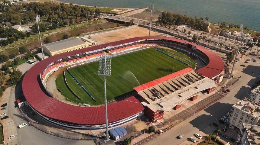 Tevfik Sırrı G&uuml;r Stadyumu Kent Meydanı Oluyor