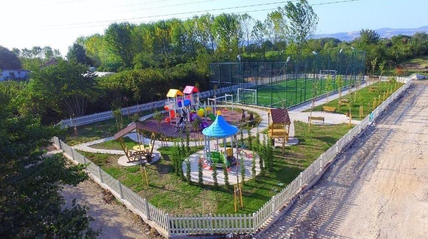 Başiskele&rsquo;de Parklar &Ccedil;ocuklarla G&uuml;zel