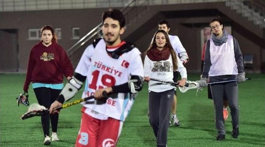 Mamak&rsquo;ta Bayan Lakros Takımı Kuruldu