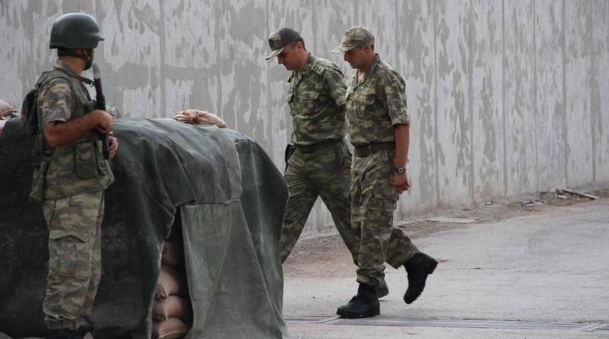 Kerem Kılı&ccedil;daroğlu Askeri &Uuml;niformayı Giydi