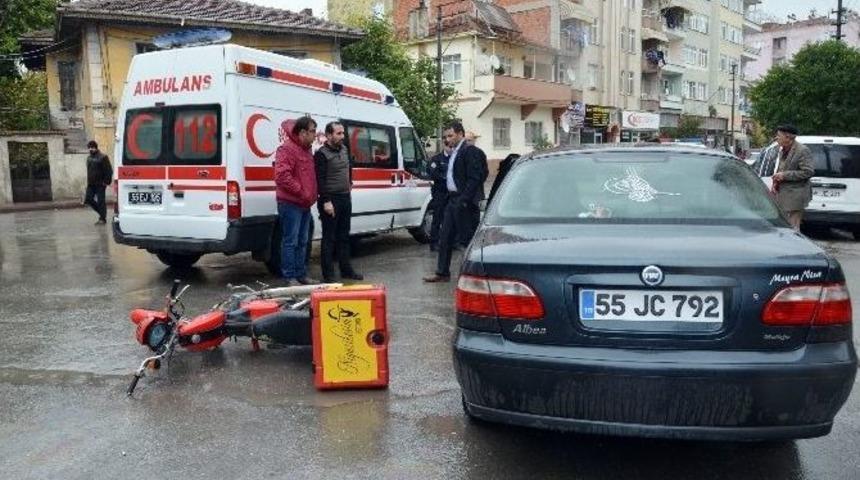 Otomobil Motosiklet İle &Ccedil;arpıştı: 1 Yaralı