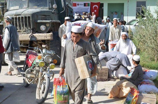 Tika’dan Afganistan’da 500 Göçmen Aileye İnsani Yardım