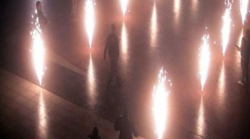 Manisa&rsquo;da Mobese Kamerasına Yansıyan Evlenme Teklifi