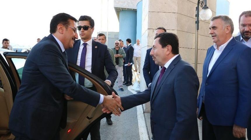 Bakan T&uuml;fenkci: "t&uuml;rkiye&rsquo;nin Şaka Yaptığını Zannediyorlar"