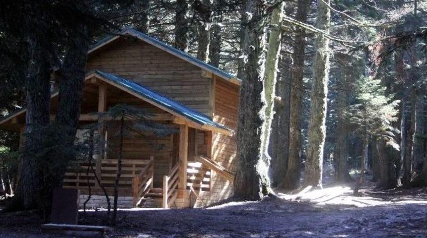 Dağcılardan Teleferik Ve Bungalov Evlere Tepki