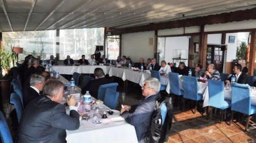 S&uuml;leymanpaşa Belediye Başkanı Eşkinat Dernek Temsilcileriyle Buluştu