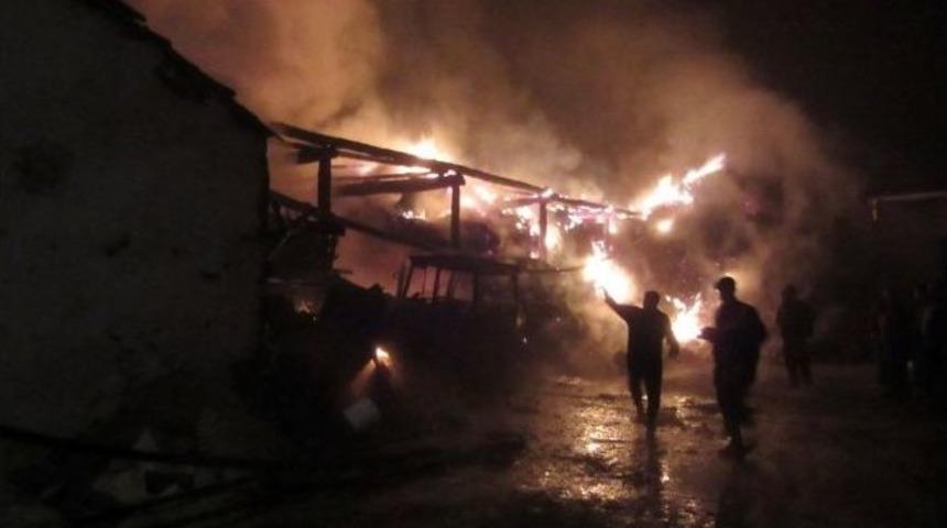 Seyitgazi&rsquo;de Samanlık Yangını