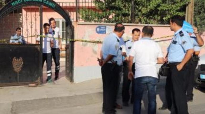 Tuvalette Uyuşturucu Kullanan Gen&ccedil; &Ouml;l&uuml; Bulundu