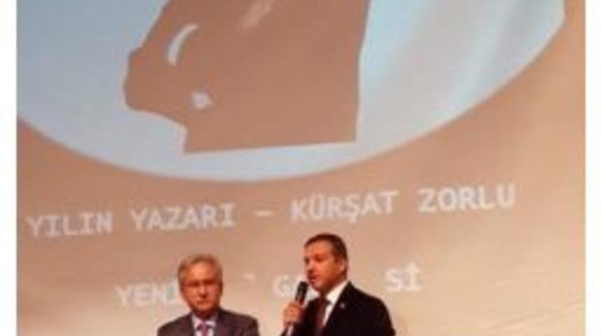 T&uuml;rk D&uuml;nyasında &ldquo;yılın Yazarı&rdquo;&ouml;d&uuml;l&uuml; Do&ccedil;.dr. K&uuml;rşad Zorlu&rsquo;ya Verildi