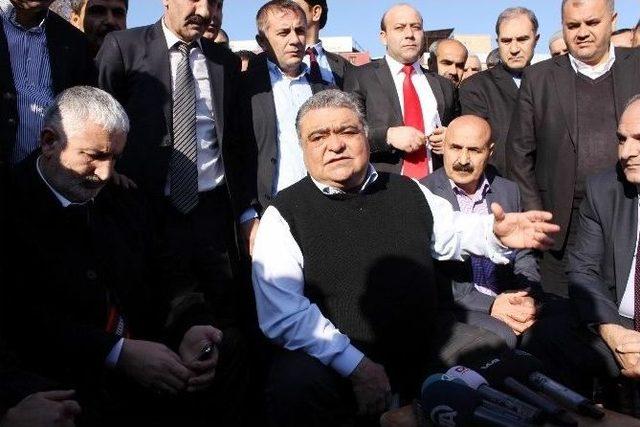 Ana Par Genel Başkanı Özal Diyarbakır’da
