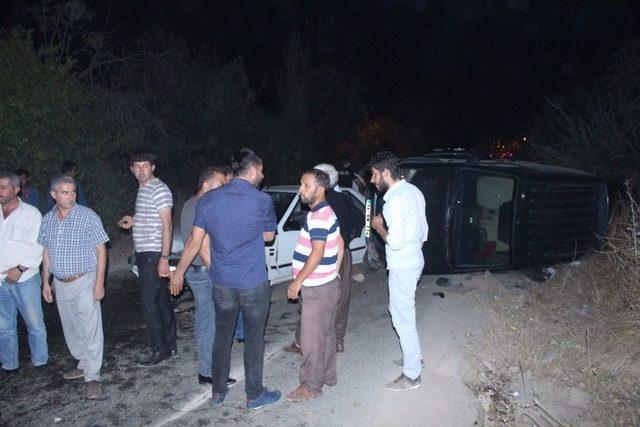 3 Kişinin Yaralandığı Kaza Sonrası Eylem 1