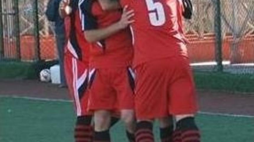 Tuğlaspor, Liderliği Karpuzlu&rsquo;dan Aldı