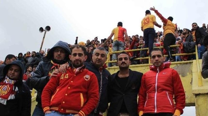 Taraftarlar Yeni Malatyaspor&rsquo;u Yalnız Bırakmadı