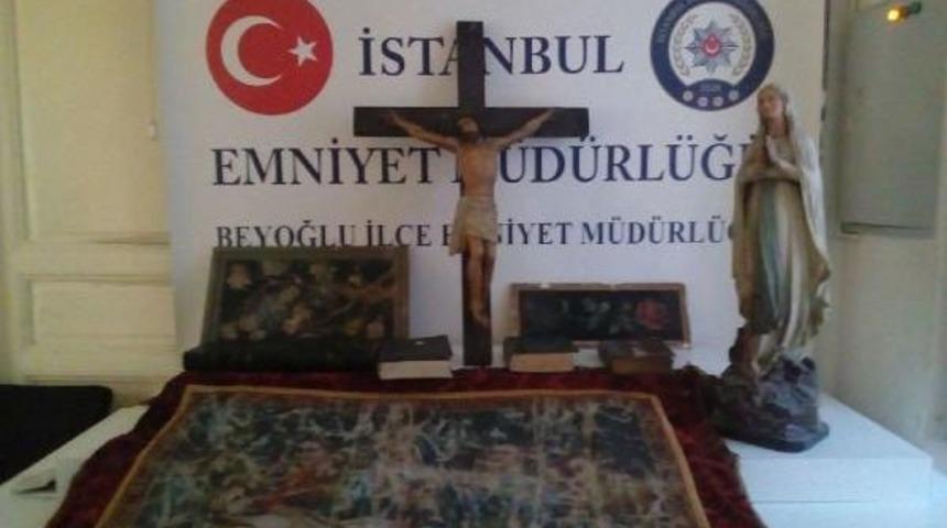 Kilise Hırsızları Yakalandı