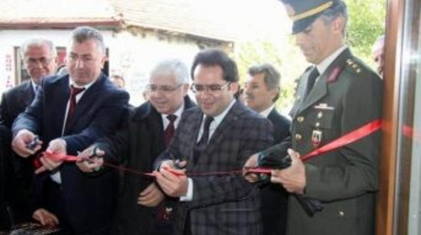 Divriği&rsquo;de Ahşap Oymacılığı Sergisi A&ccedil;ıldı