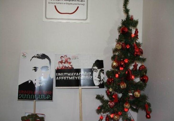 Ermeniler Yılbaşı İçin Bereketi Simgeleyen Nar Kırdı G2