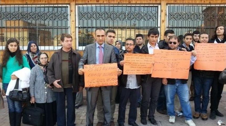 Engelliler İstihdam Sorunlarının &Ccedil;&ouml;z&uuml;lmesini İstiyor