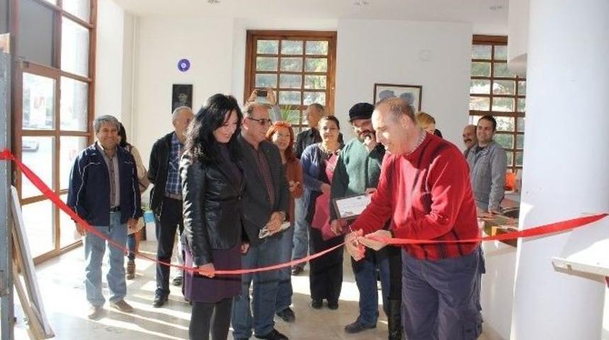 Zeliha Banu Uzbilek&rsquo;in Resim Sergisi Akm&rsquo;de A&ccedil;ıldı