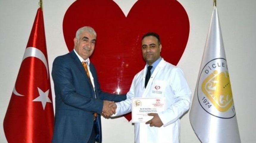 En İyi Bilimsel Makale &Ouml;d&uuml;l&uuml; D&uuml; Hastaneleri&rsquo;nden Se&ccedil;ildi