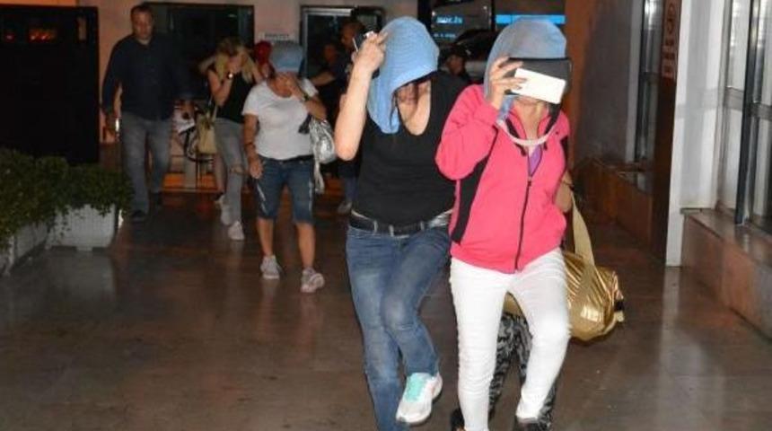 Bursa'da Fuhuş Operasyonu: 24 G&ouml;zaltı