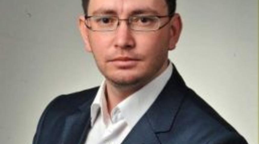 Ali Yerli: "sosyal Medya Uzmanlığı Pop&uuml;ler Meslekler Arasında"