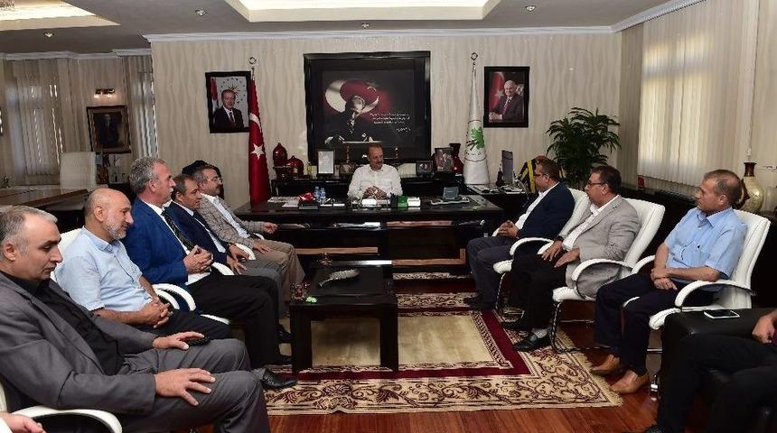 Başkan Akg&uuml;l: "dernekler K&uuml;lt&uuml;rel Miraslarımızı Yaşatıyor"