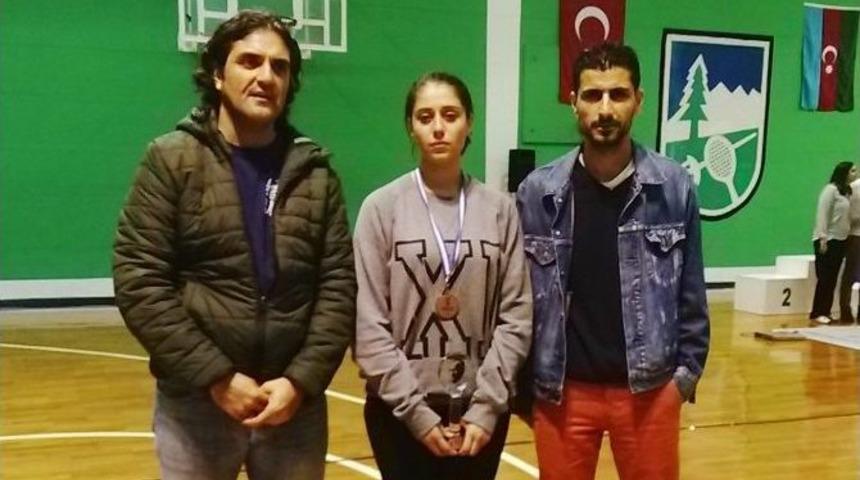 Kağıtsporlu Aslıhan&rsquo;dan Bir Derecede Daha