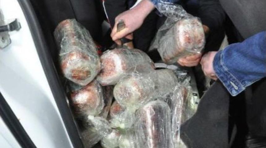 Yakıt Deposunda Esrar Sevkiyatı Polise Takıldı