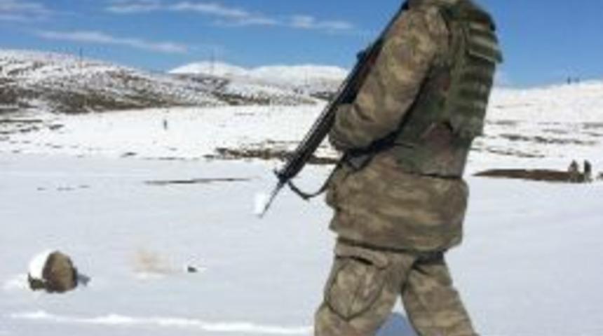 Van&rsquo;da Kayıp Nehir&rsquo;in Arama &Ccedil;alışmaları Devam Ediyor